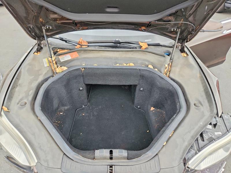 2014 Tesla Model S მანქანა იყიდება აუქციონზე, vin: 5YJSA1S17EFP29414, აუქციონის ნომერი: 68040556