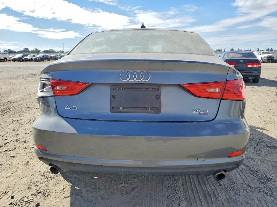 67498166 :رقم المزاد ، WAUBFGFFXF1001572 vin ، 2015 Audi A3 مزاد بيع