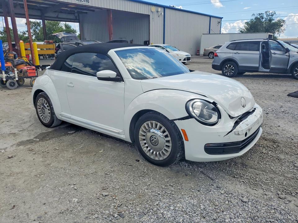 2016 Volkswagen Beetle მანქანა იყიდება აუქციონზე, vin: 3VW517AT5GM809373, აუქციონის ნომერი: 67601976