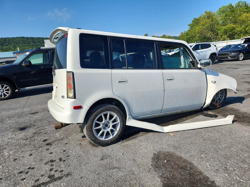 69367566 :رقم المزاد ، JTLKT324564042610 vin ، 2006 Scion Xb مزاد بيع