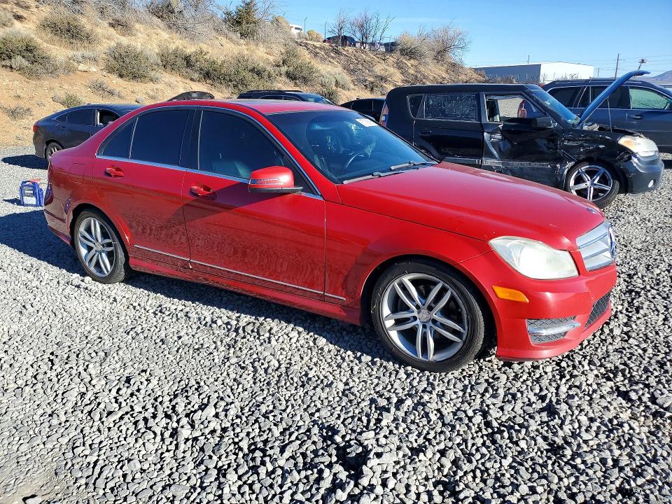 67069696 :رقم المزاد ، WDDGF4HB3DR274259 vin ، 2013 Mercedes-benz C مزاد بيع