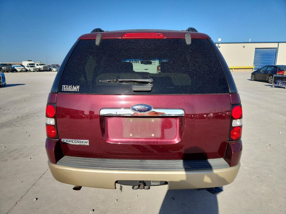 2008 Ford Explorer მანქანა იყიდება აუქციონზე, vin: 1FMEU64E38UB36593, აუქციონის ნომერი: 68944816