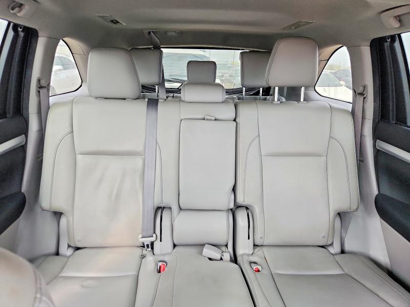68641096 :رقم المزاد ، 5TDKKRFH2GS156844 vin ، 2016 Toyota Highlander مزاد بيع