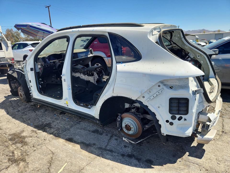 67728726 :رقم المزاد ، WP1AA2AY3RDA13637 vin ، 2024 Porsche Cayenne مزاد بيع