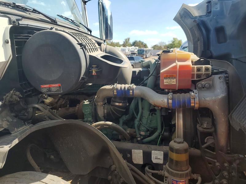 Aukcja sprzedaży 2023 Volvo Vnl, vin: 4V4NC9EH3PN331348, numer aukcji: 69812286
