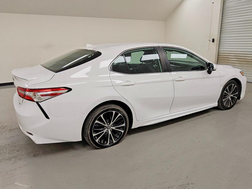 Продажа на аукционе авто 2020 Toyota Camry, vin: 4T1G11AK3LU317653, номер лота: 62853546