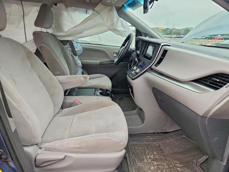 Продажа на аукционе авто 2017 Toyota Sienna, vin: 5TDKZ3DC5HS837954, номер лота: 69599646