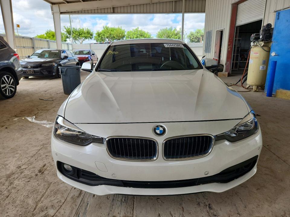 Aukcja sprzedaży 2017 Bmw 320, vin: WBA8E1G39HNU16134, numer aukcji: 70442386