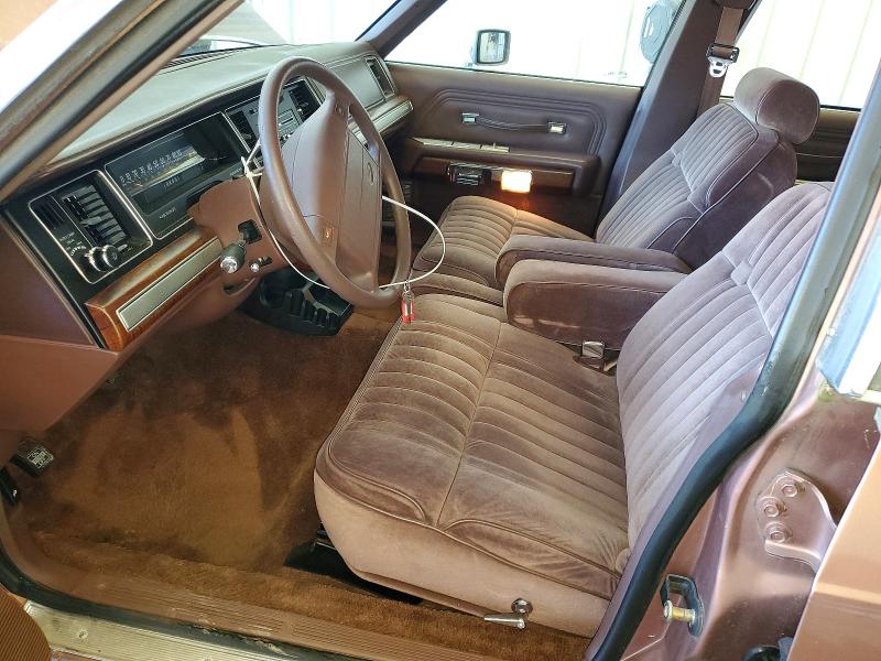 1991 Ford Crown Victoria მანქანა იყიდება აუქციონზე, vin: 2FACP73F6MX107052, აუქციონის ნომერი: 68106386