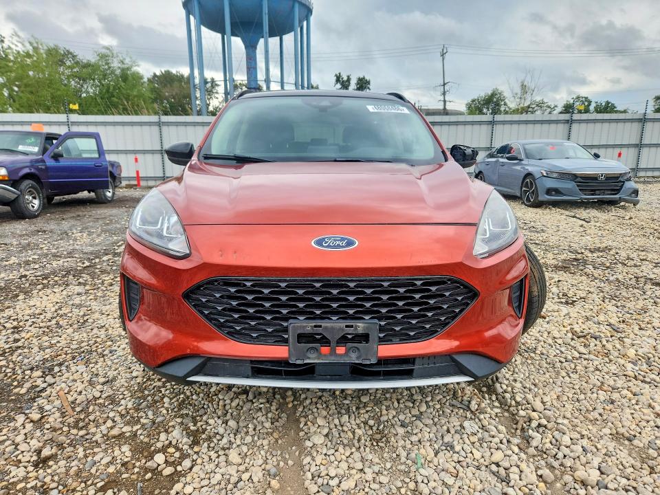2020 Ford Escape მანქანა იყიდება აუქციონზე, vin: 1FMCU9BZ0LUA63285, აუქციონის ნომერი: 68068486