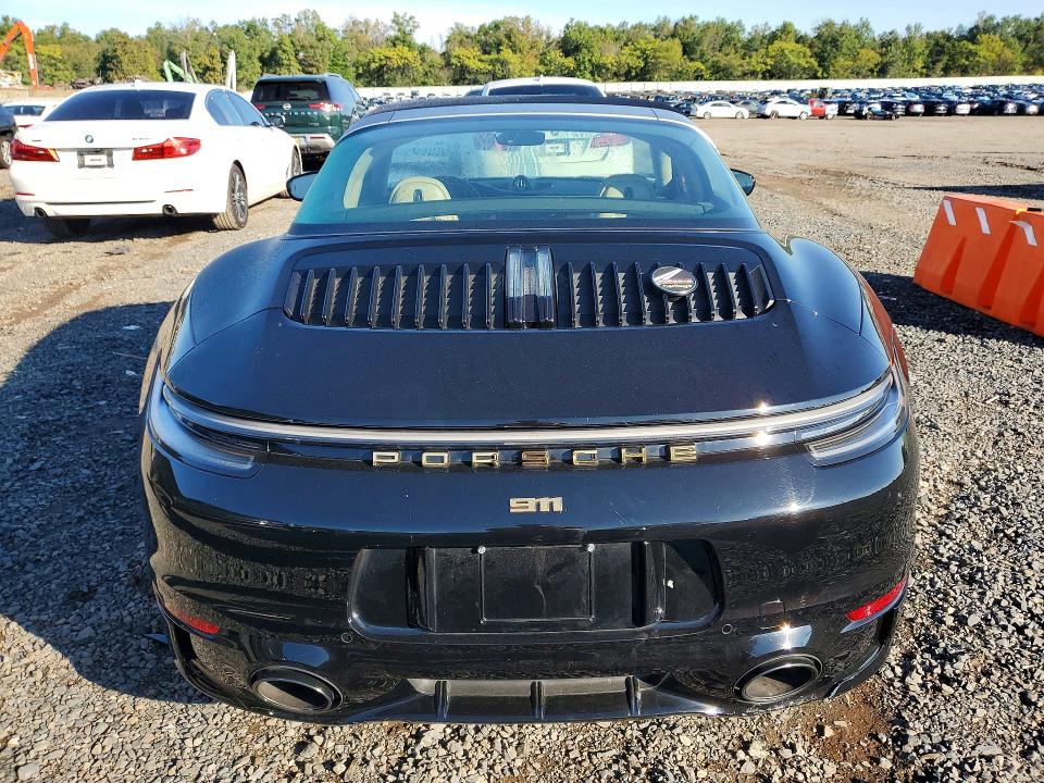 71061756 :رقم المزاد ، WP0BB2A92MS235716 vin ، 2021 Porsche 911 مزاد بيع