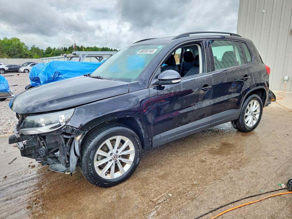 69235746 :رقم المزاد ، WVGBV7AX2HK053129 vin ، 2017 Volkswagen Tiguan مزاد بيع