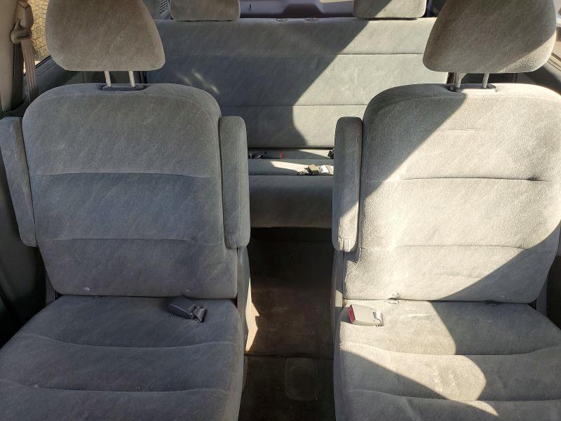 70441206 :رقم المزاد ، 2HKRL18611H531371 vin ، 2001 Honda Odyssey مزاد بيع