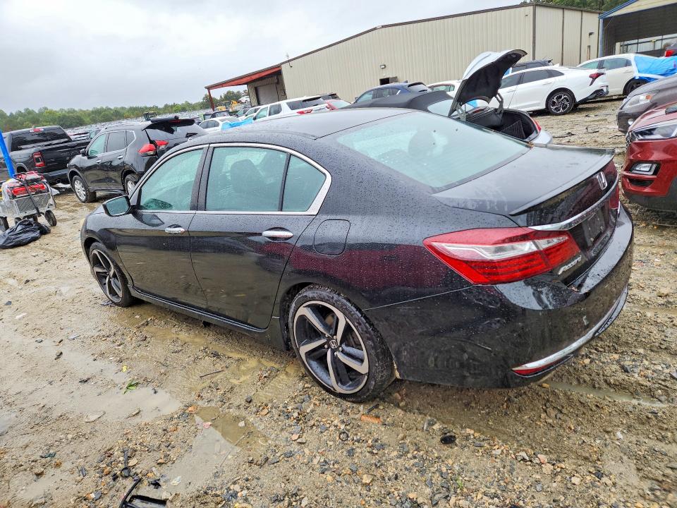 70033636 :رقم المزاد ، 1HGCR2F65GA060825 vin ، 2016 Honda Accord مزاد بيع