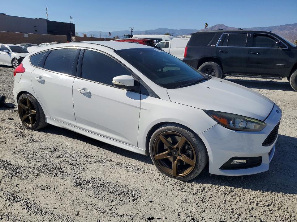 Продаж на аукціоні авто 2016 Ford Focus, vin: 1FADP3L96GL405688, номер лоту: 67378706