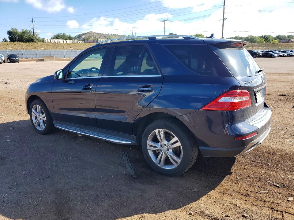 69801506 :رقم المزاد ، 4JGDA5JB2FA527421 vin ، 2015 Mercedes-benz Ml مزاد بيع