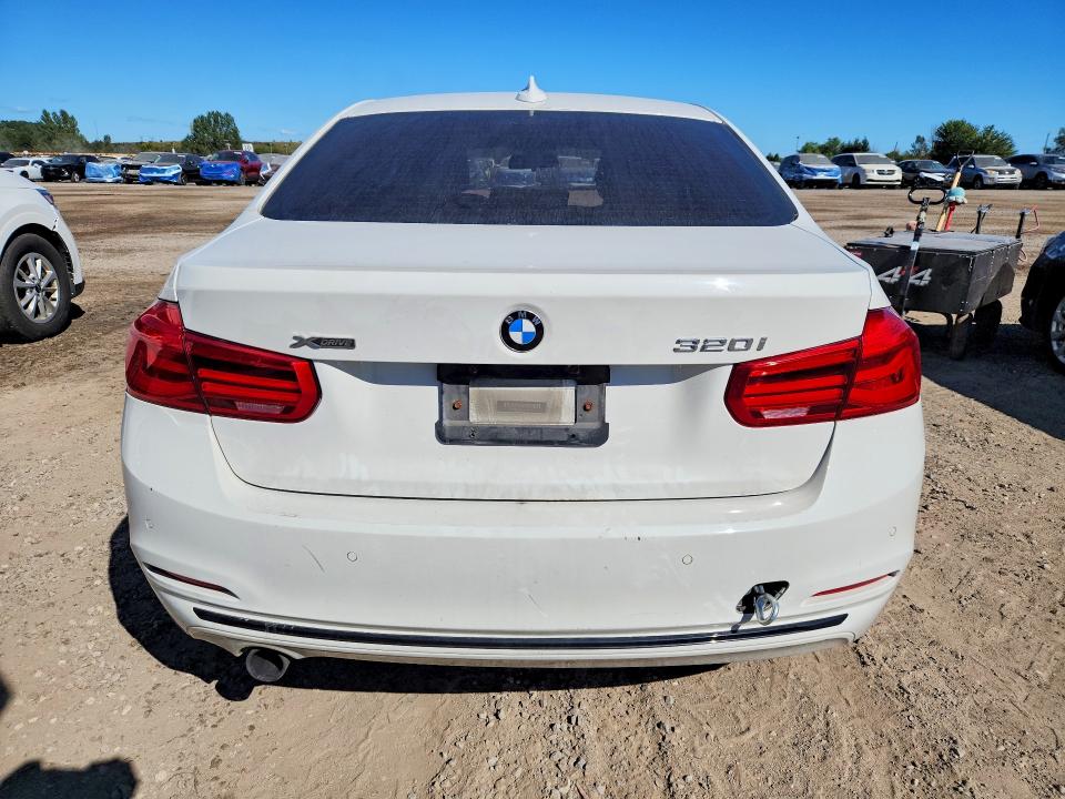 2016 Bmw 320 მანქანა იყიდება აუქციონზე, vin: WBA8A3C5XGK688903, აუქციონის ნომერი: 68890266