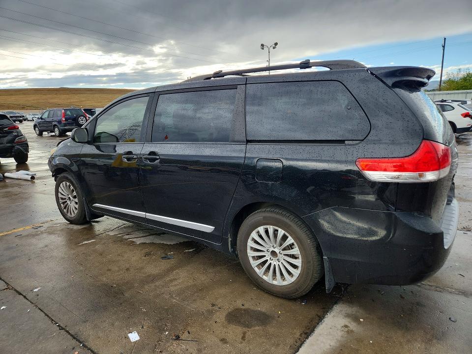2012 Toyota Sienna მანქანა იყიდება აუქციონზე, vin: 5TDDK3DC8CS046971, აუქციონის ნომერი: 68816126