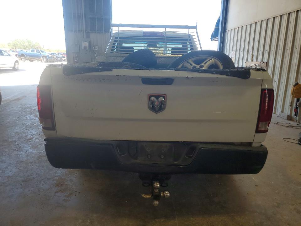 68604246 :رقم المزاد ، 3C6JR6DT6EG180886 vin ، 2014 Ram 1500 مزاد بيع