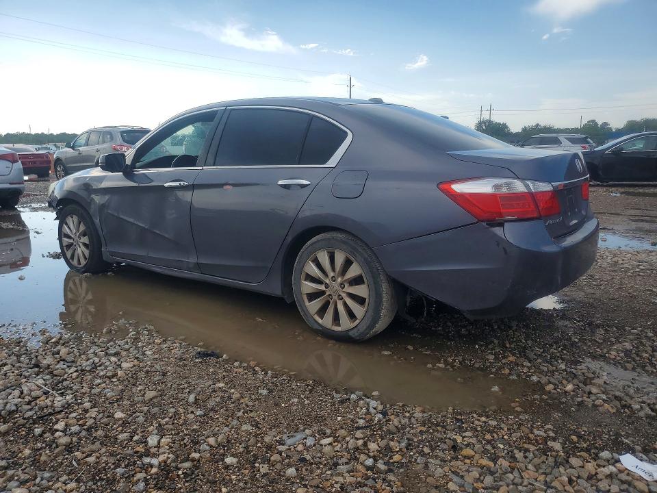 2015 Honda Accord მანქანა იყიდება აუქციონზე, vin: 1HGCR2F82FA126523, აუქციონის ნომერი: 68163056