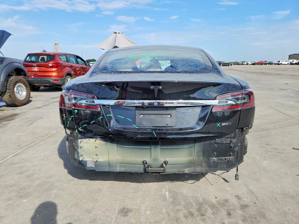 Продажа на аукционе авто 2017 Tesla Model S, vin: 5YJSA1E25HF186122, номер лота: 66148116