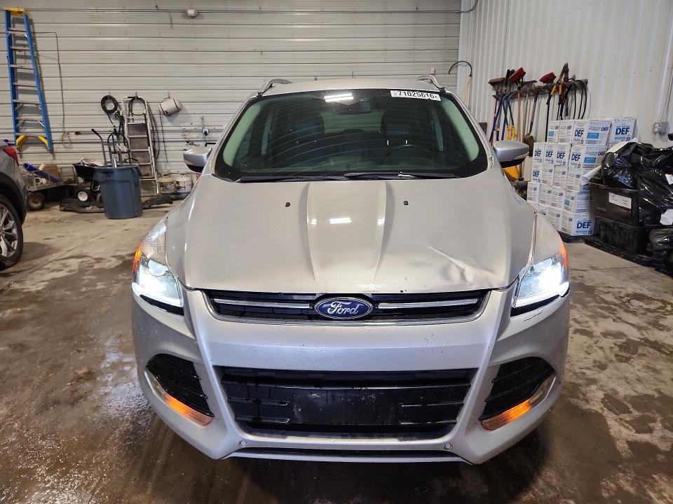 71025016 :رقم المزاد ، 1FMCU0JX6EUC19571 vin ، 2014 Ford Escape مزاد بيع