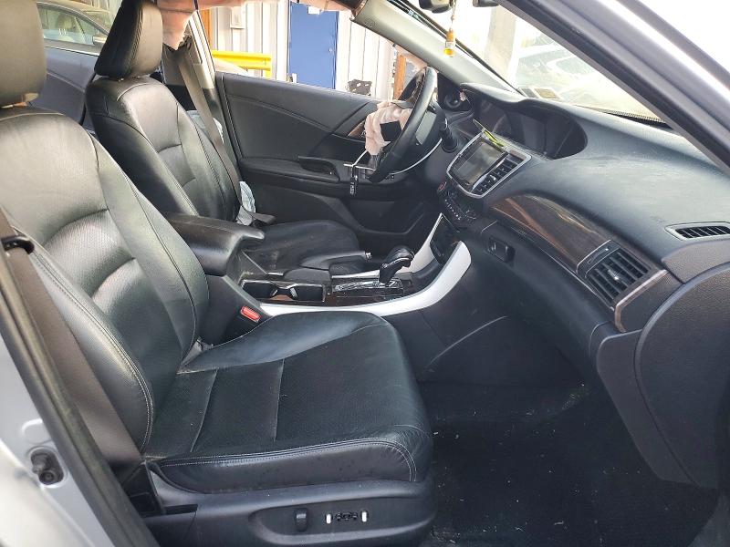 Продаж на аукціоні авто 2017 Honda Accord, vin: 1HGCR3F90HA028009, номер лоту: 68783426