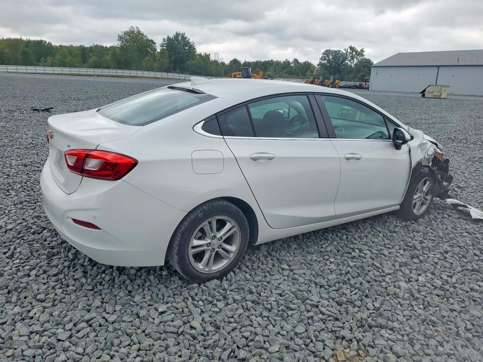 2018 Chevrolet Cruze მანქანა იყიდება აუქციონზე, vin: 1G1BE5SM2J7104627, აუქციონის ნომერი: 69642036