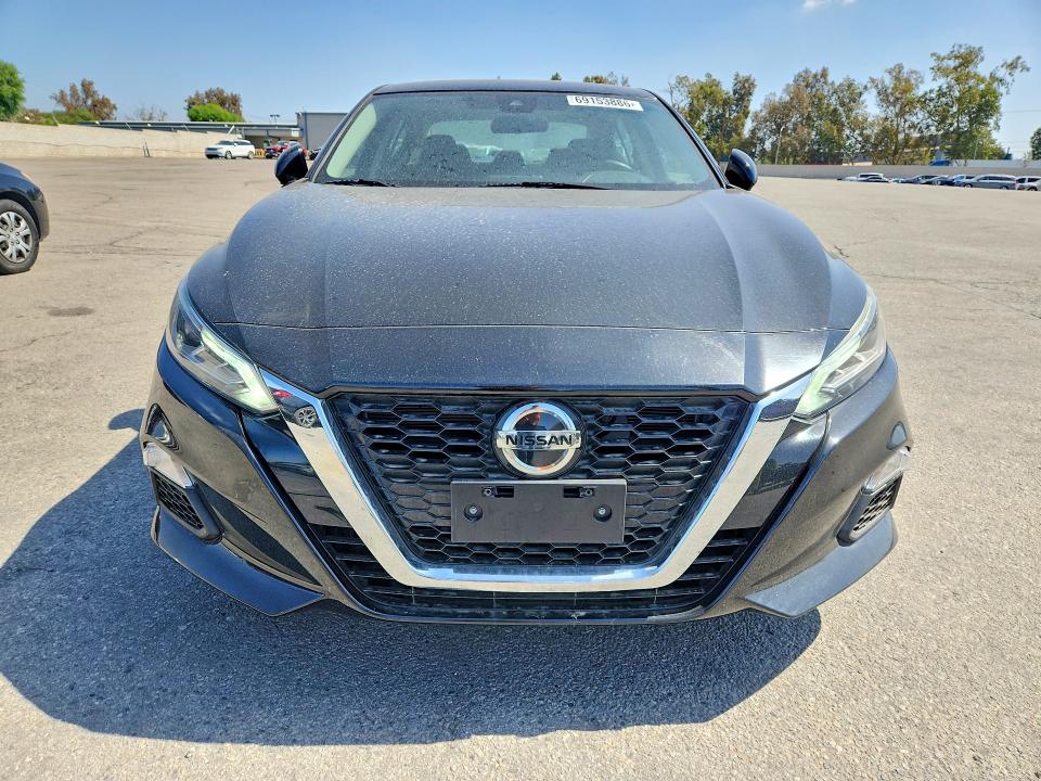 2022 Nissan Altima მანქანა იყიდება აუქციონზე, vin: 1N4BL4DV3NN333032, აუქციონის ნომერი: 69153886