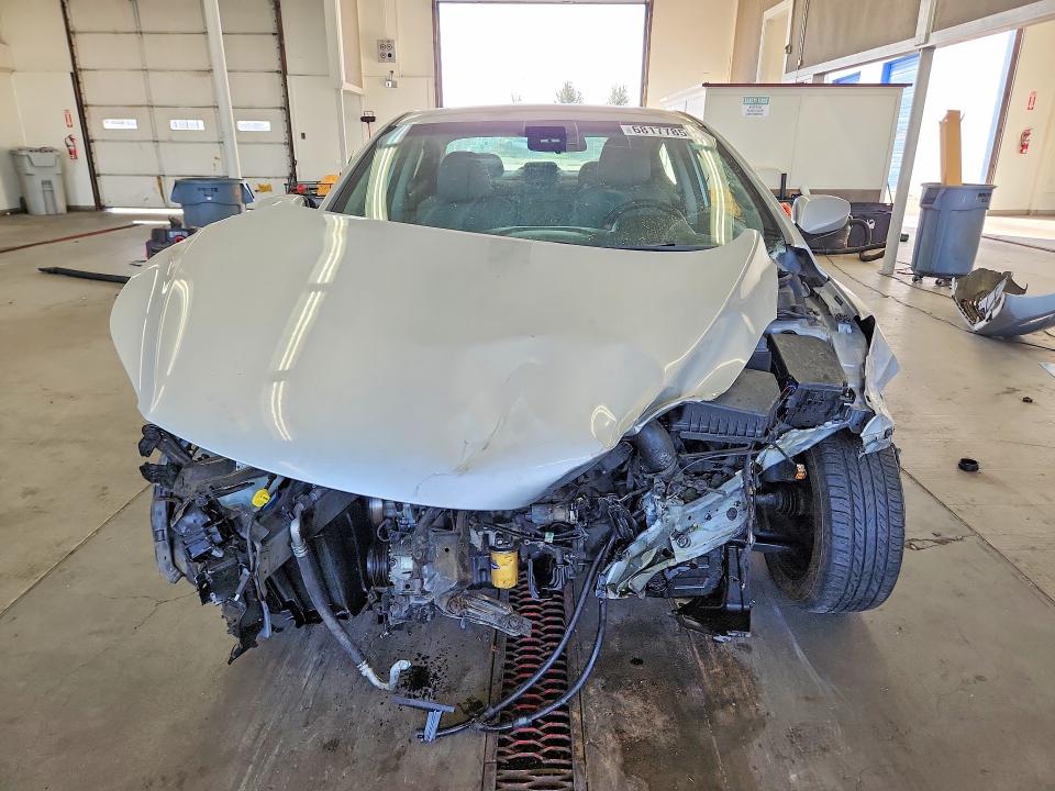 2011 Hyundai Elantra მანქანა იყიდება აუქციონზე, vin: 5NPDH4AE9BH038392, აუქციონის ნომერი: 68177856