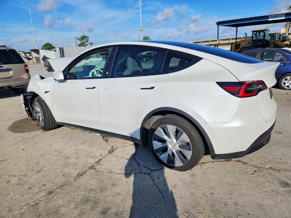 Auction sale of the 2020 Tesla Model Y, vin: 5YJYGDEE6LF043015, lot number: 67376516