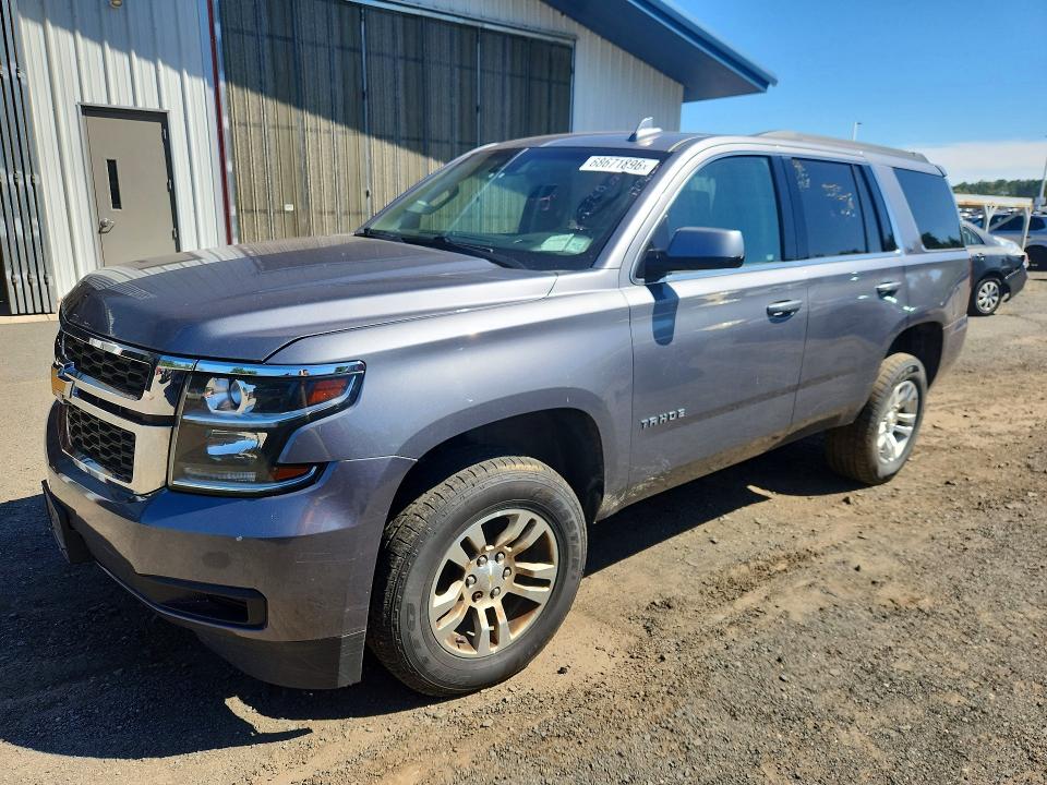 68671896 :رقم المزاد ، 1GNSKBKC3JR237625 vin ، 2018 Chevrolet Tahoe مزاد بيع
