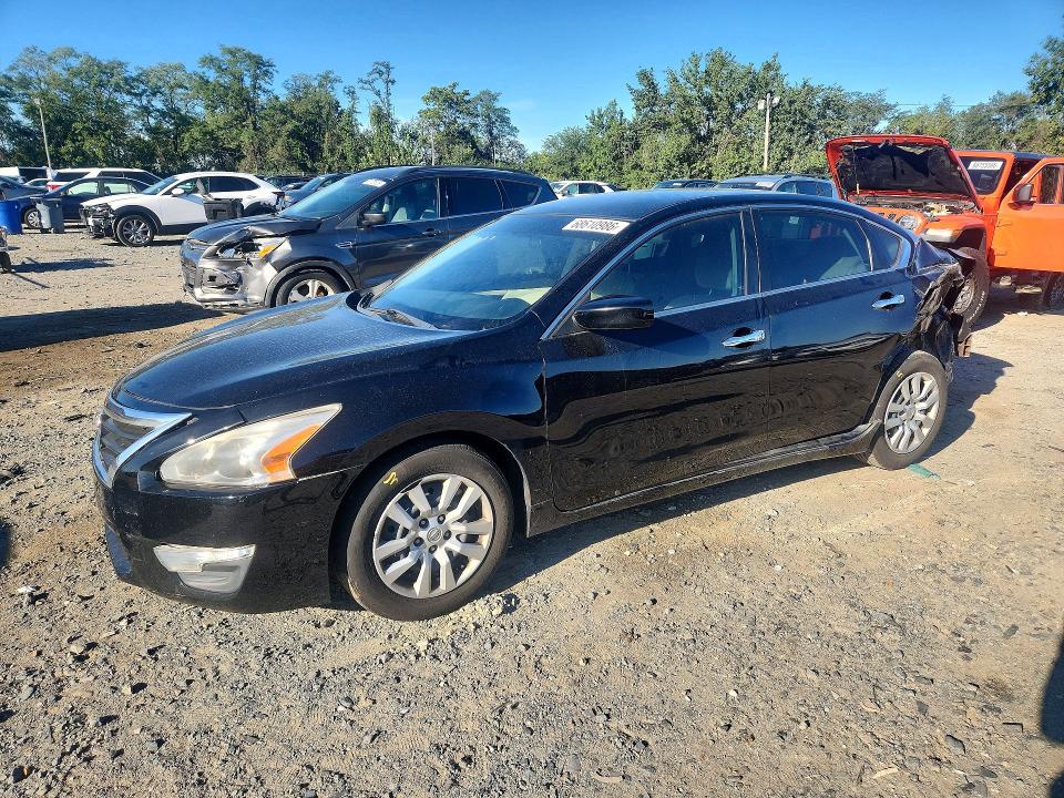 2015 Nissan Altima მანქანა იყიდება აუქციონზე, vin: 1N4AL3AP7FC118472, აუქციონის ნომერი: 68610986