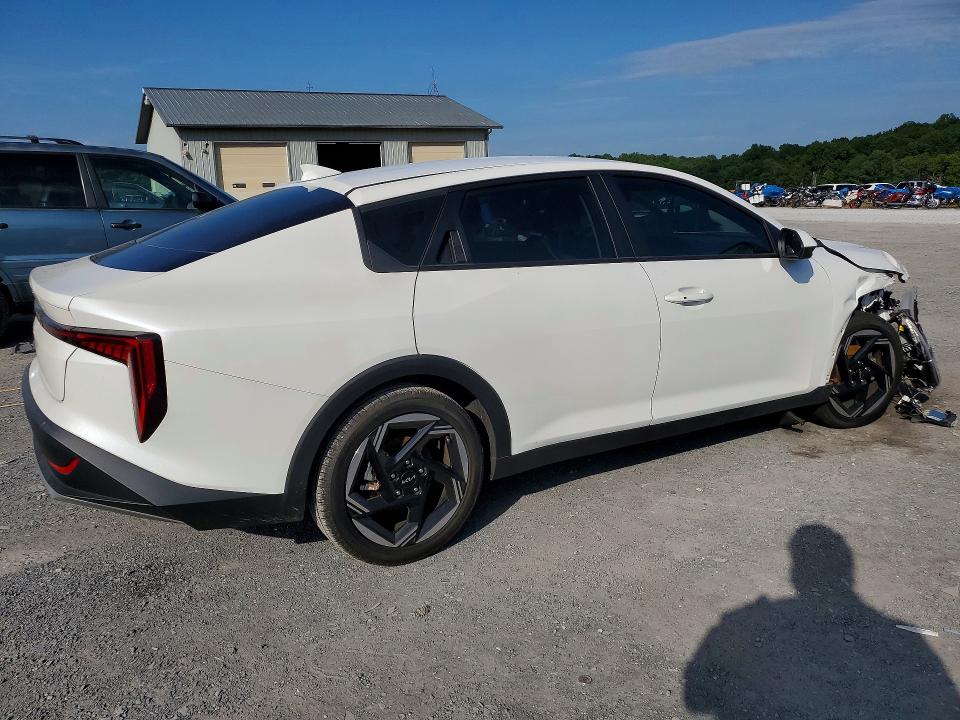 Продажа на аукционе авто 2025 Kia K4, vin: 3KPFU4DE0SE008606, номер лота: 67990756
