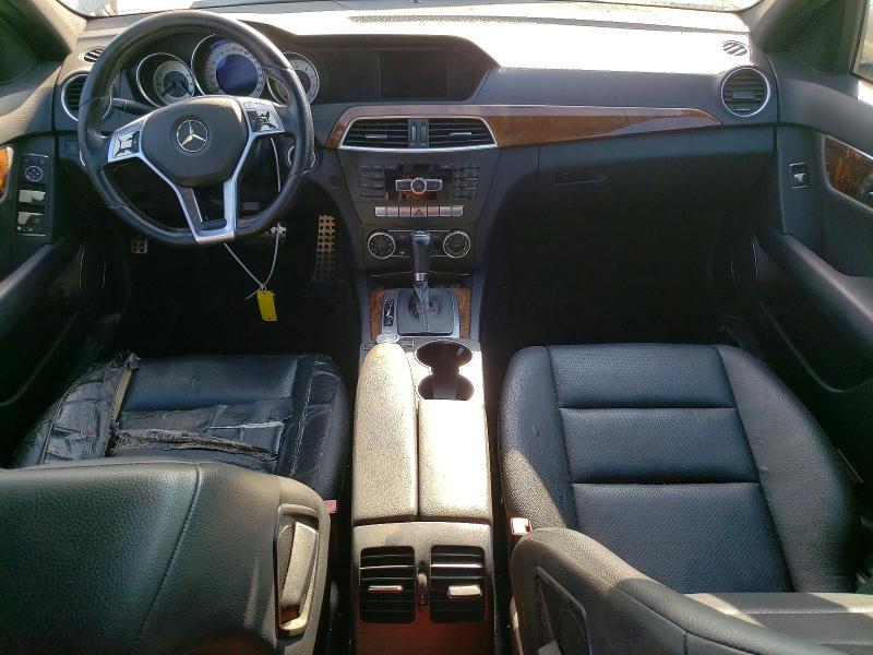 2012 Mercedes-benz C მანქანა იყიდება აუქციონზე, vin: WDDGF4HB9CA621977, აუქციონის ნომერი: 70892066