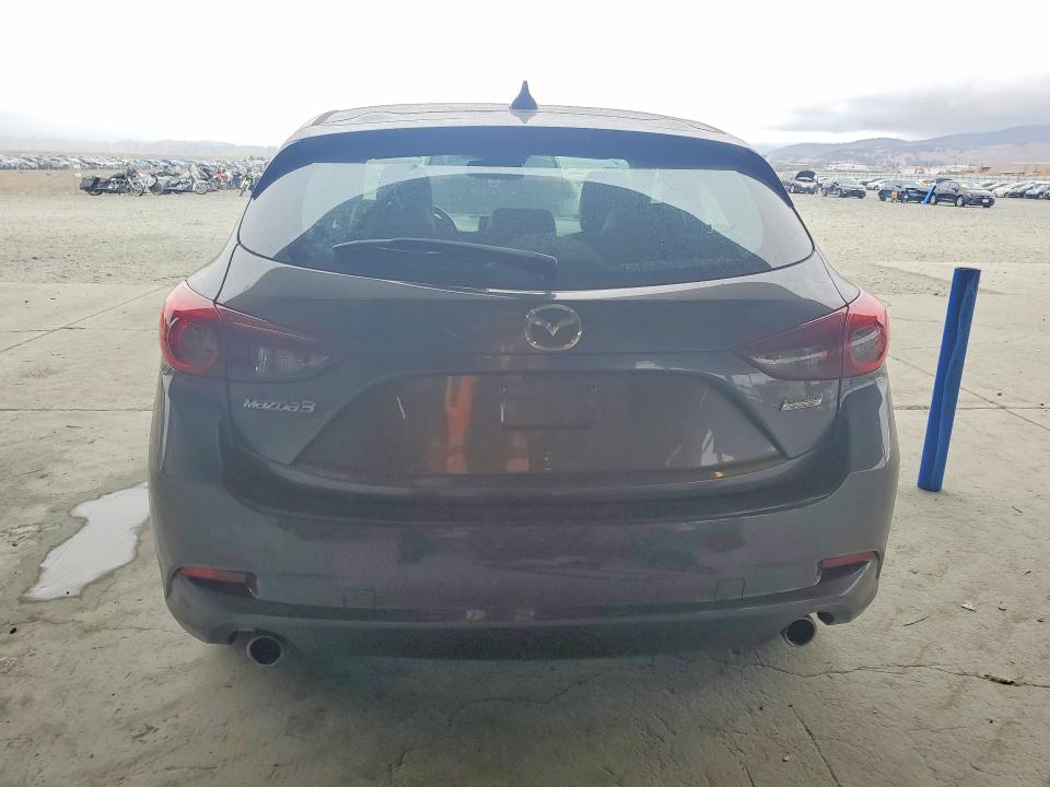 2018 Mazda 3 მანქანა იყიდება აუქციონზე, vin: 3MZBN1M36JM189589, აუქციონის ნომერი: 67089626