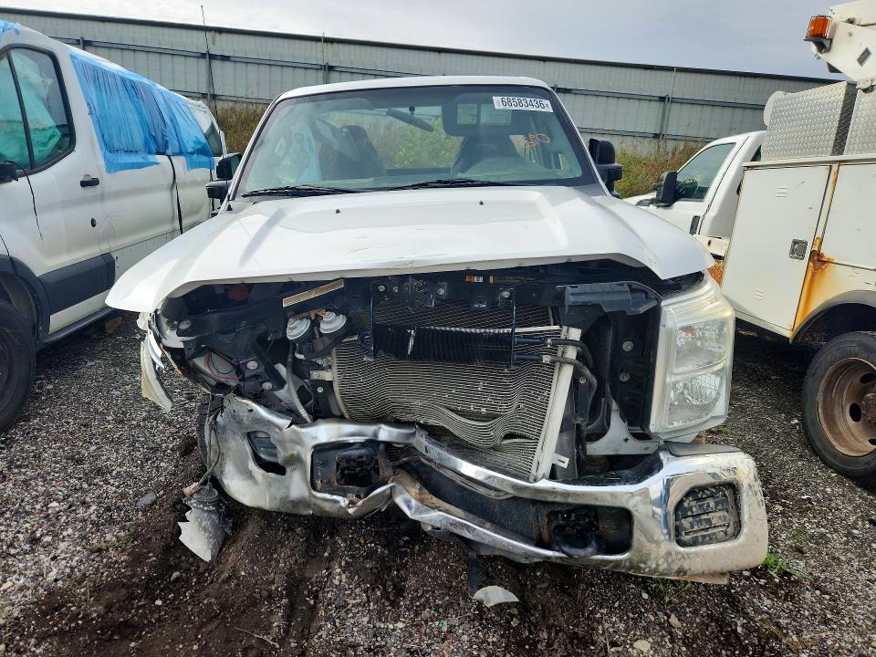 68583436 :رقم المزاد ، 1FDBF2B6XFEB26409 vin ، 2015 Ford F250 مزاد بيع