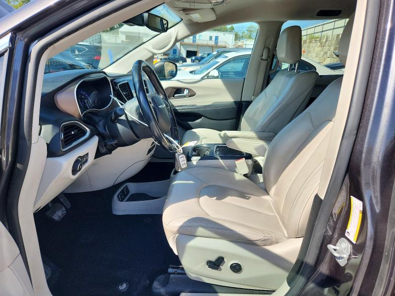 67070826 :رقم المزاد ، 2C4RC1EG9JR288182 vin ، 2018 Chrysler Pacifica مزاد بيع
