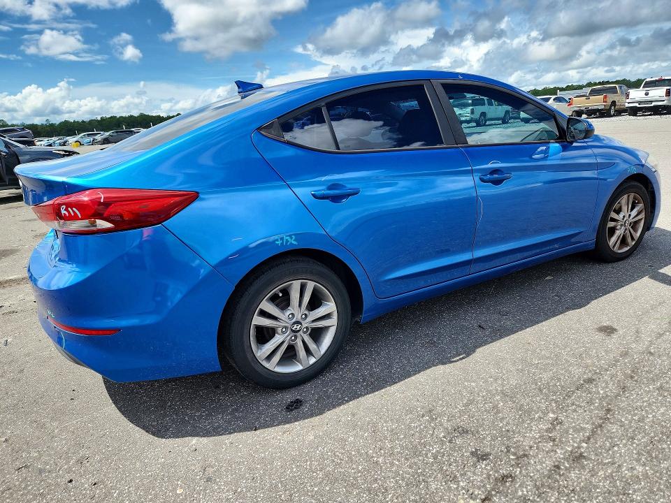 2017 Hyundai Elantra მანქანა იყიდება აუქციონზე, vin: 5NPD84LF9HH038102, აუქციონის ნომერი: 67718316