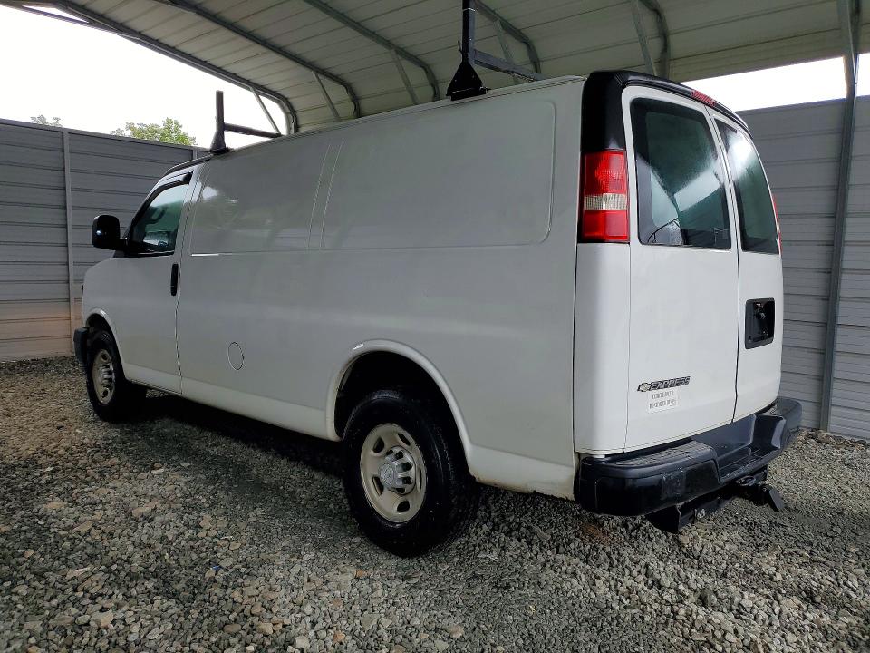 68830436 :رقم المزاد ، 1GCWGAFF9H1351258 vin ، 2017 Chevrolet Express G2500 مزاد بيع
