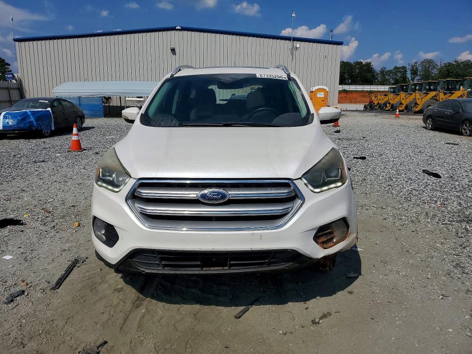 Продажа на аукционе авто 2017 Ford Escape, vin: 1FMCU0JD7HUB96277, номер лота: 67335206