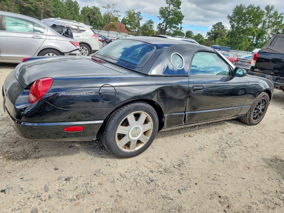 70434066 :رقم المزاد ، 1FAHP60A34Y109558 vin ، 2004 Ford Thunderbird مزاد بيع