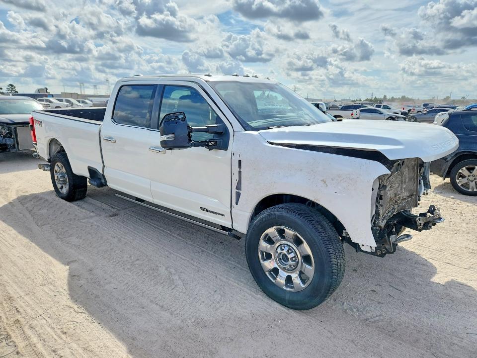 71367396 :رقم المزاد ، 1FT8W3BT7REF04989 vin ، 2024 Ford F350 مزاد بيع