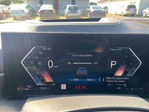 70070966 :رقم المزاد ، 5UX23EM05R9S83624 vin ، 2024 Bmw X7 مزاد بيع