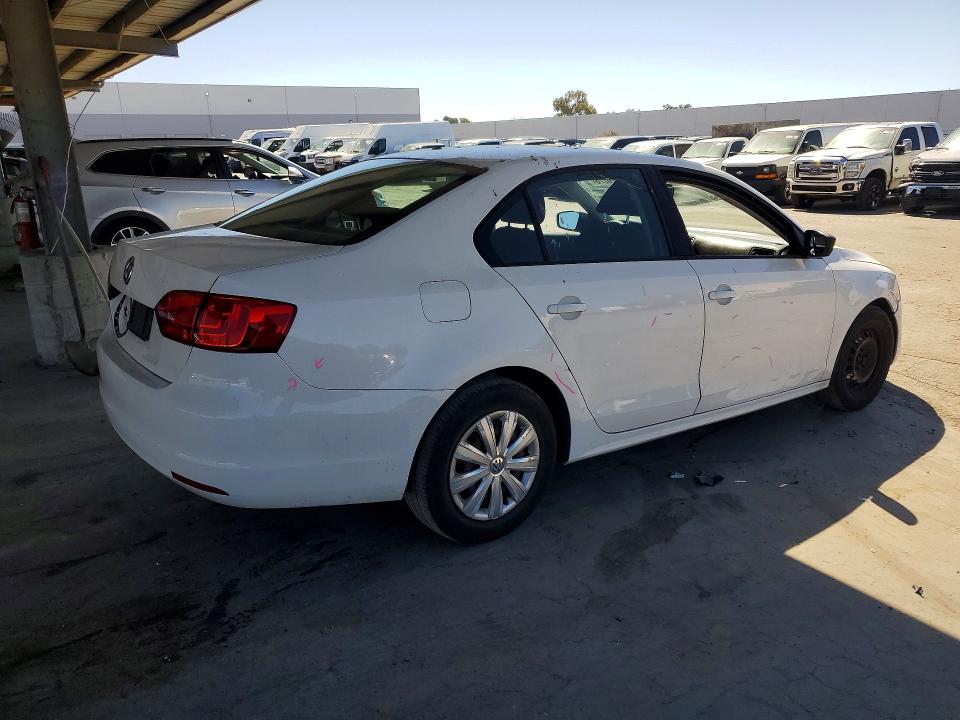 70676776 :رقم المزاد ، 3VW2K7AJ2BM336409 vin ، 2011 Volkswagen Jetta مزاد بيع