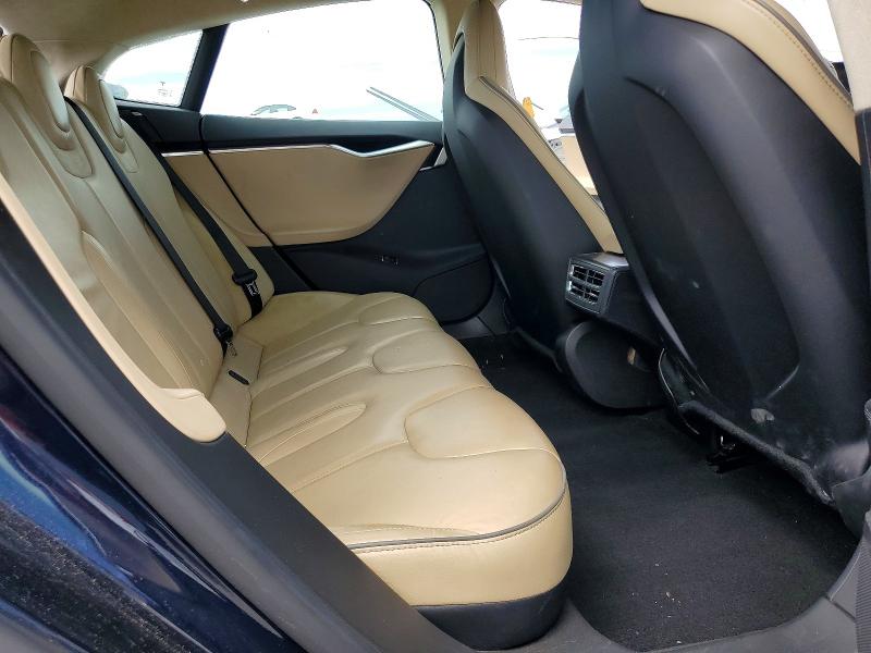 2013 Tesla Model S მანქანა იყიდება აუქციონზე, vin: 5YJSA1DP8DFP06935, აუქციონის ნომერი: 68047886