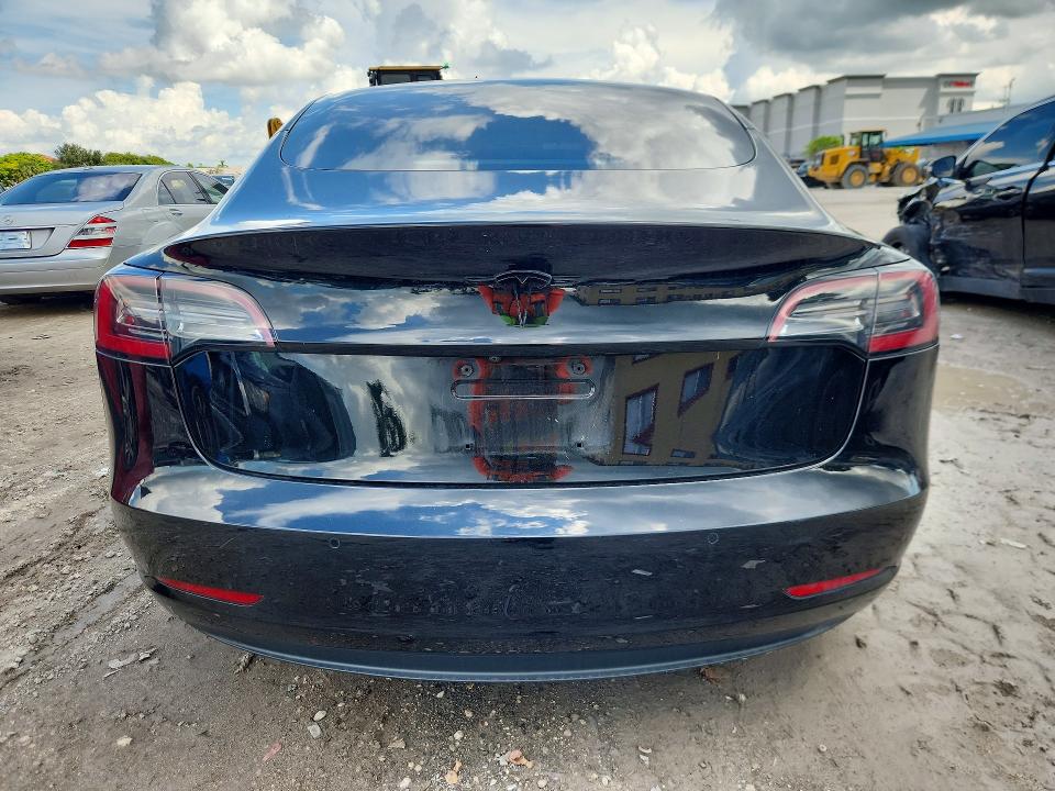 2018 Tesla Model 3 მანქანა იყიდება აუქციონზე, vin: 5YJ3E1EA1JF023487, აუქციონის ნომერი: 67442646