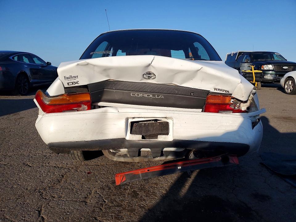 68837966 :رقم المزاد ، 2T1AE09E5PC009314 vin ، 1993 Toyota Corolla مزاد بيع