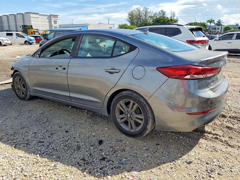 2017 Hyundai Elantra მანქანა იყიდება აუქციონზე, vin: KMHD84LF3HU151724, აუქციონის ნომერი: 69898706