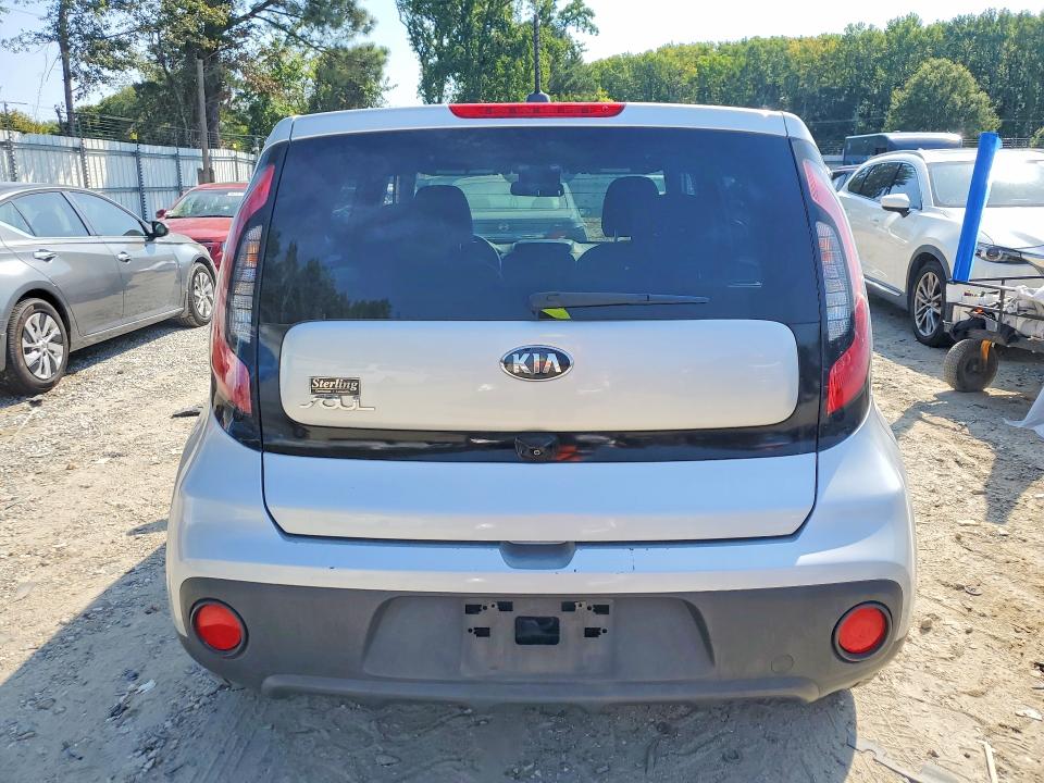 Продаж на аукціоні авто 2018 Kia Soul, vin: KNDJN2A23J7599437, номер лоту: 68270566